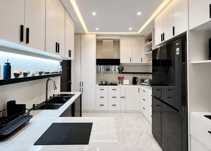 65 Inch Netflix Tv Bar Kitchen Skyline Terrace * Manila