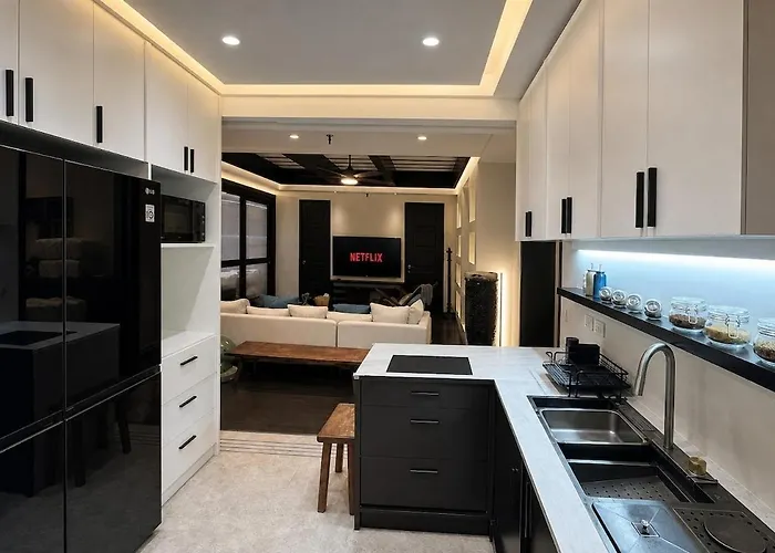65 Inch Netflix Tv Bar Kitchen Skyline Terrace